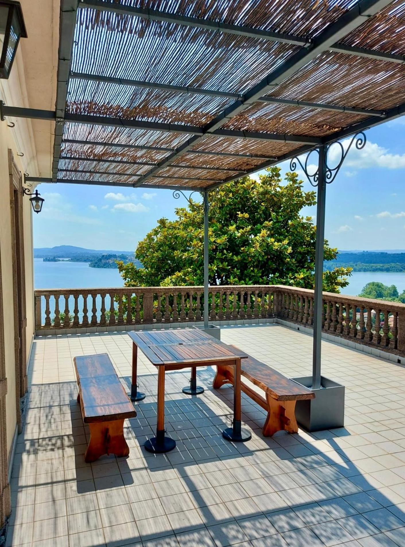 דירות גביראטה Terrazza Mirabella מראה חיצוני תמונה